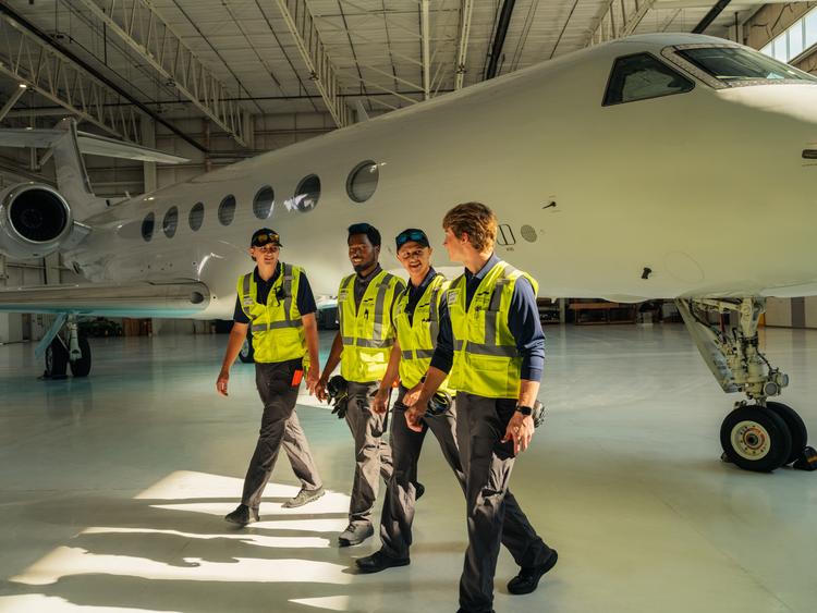 Signature Aviation’s Strategic Expansion Highlights Growing eVTOL and Advanced Air Mobility Investment Opportunities